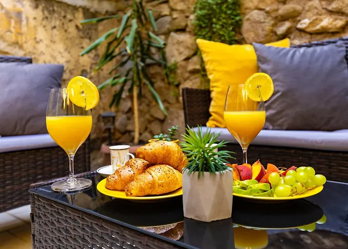 Апартаменти Private House In The Center Of *