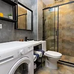 Private House In The Center Of Apartment *