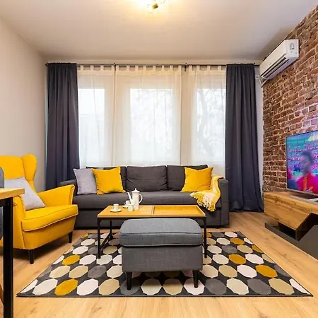 Private House In The Center Of Apartment
