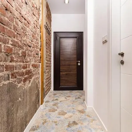 Private House In The Center Of Apartment