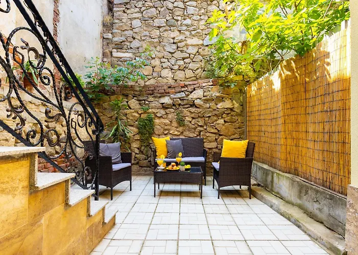 Διαμέρισμα Private House In The Center Of *